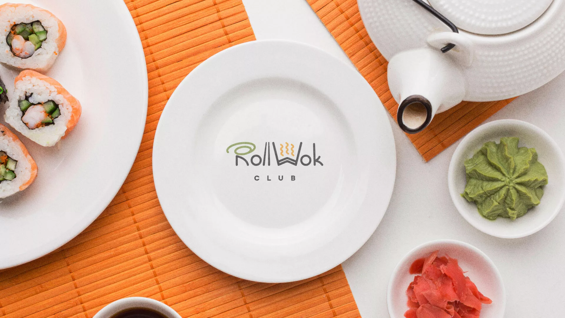 Разработка логотипа и фирменного стиля суши-бара «Roll Wok Club» в Судогде